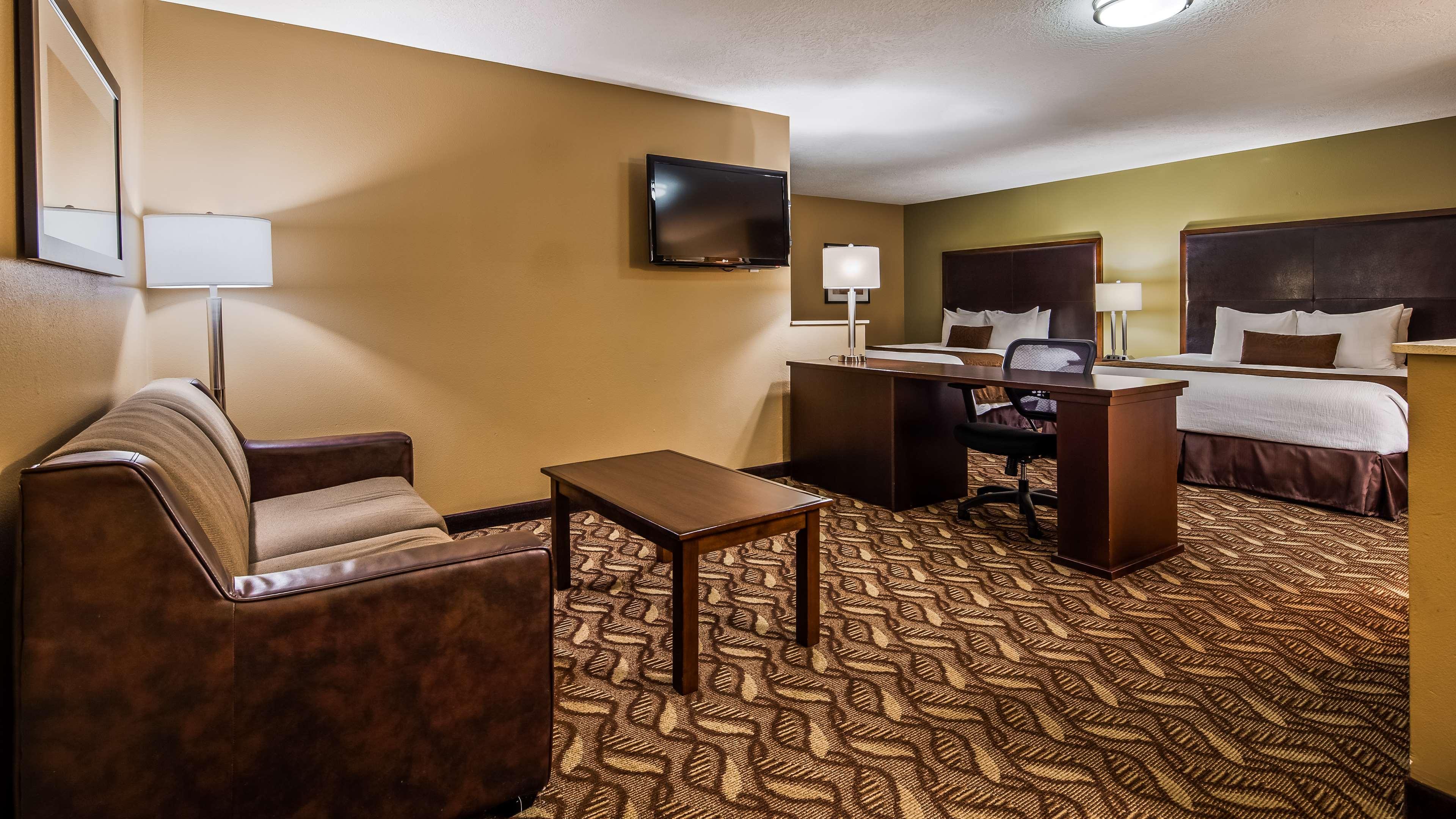 Best Western Plus Grand Manor Inn Springfield Bagian luar foto