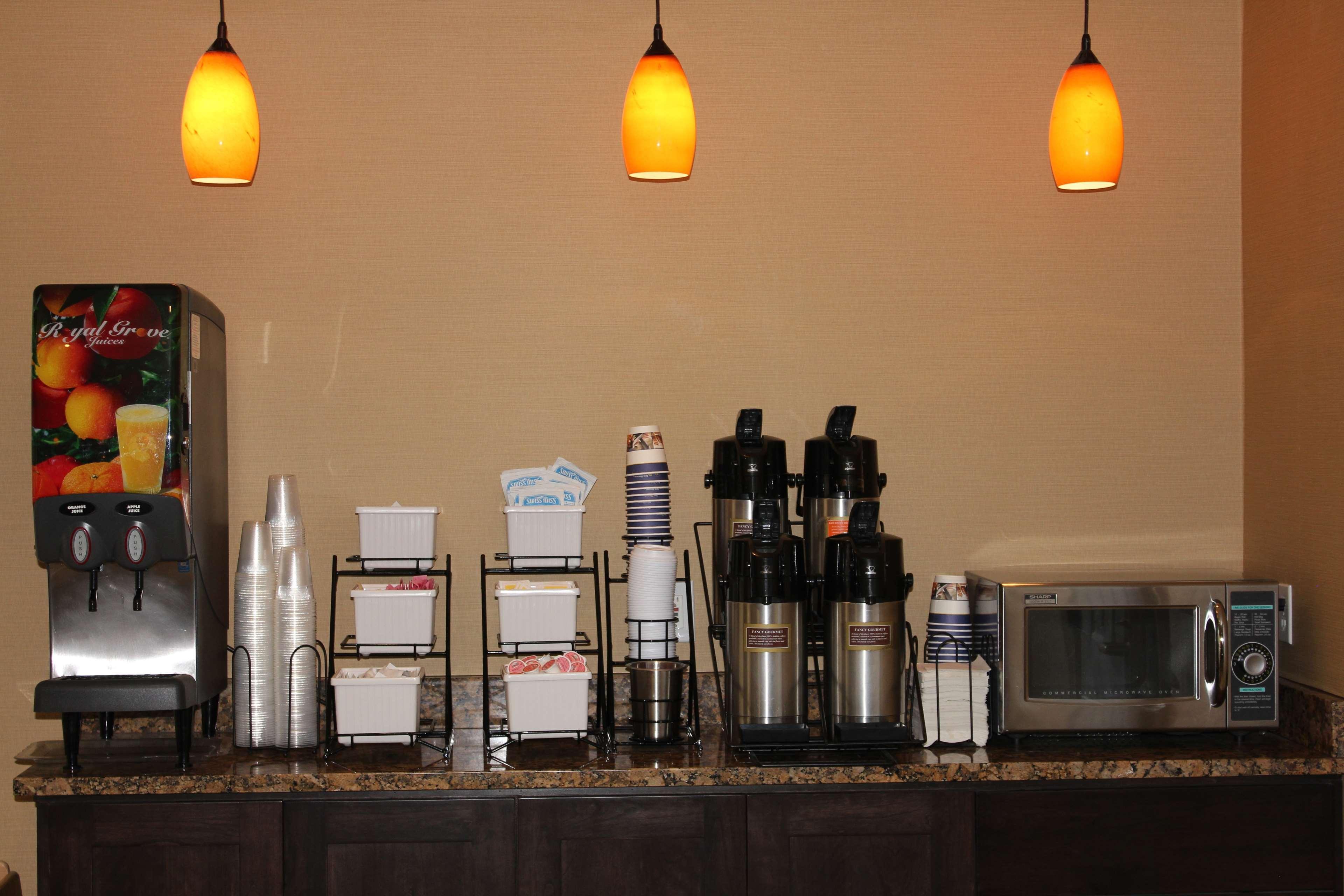 Best Western Plus Grand Manor Inn Springfield Bagian luar foto