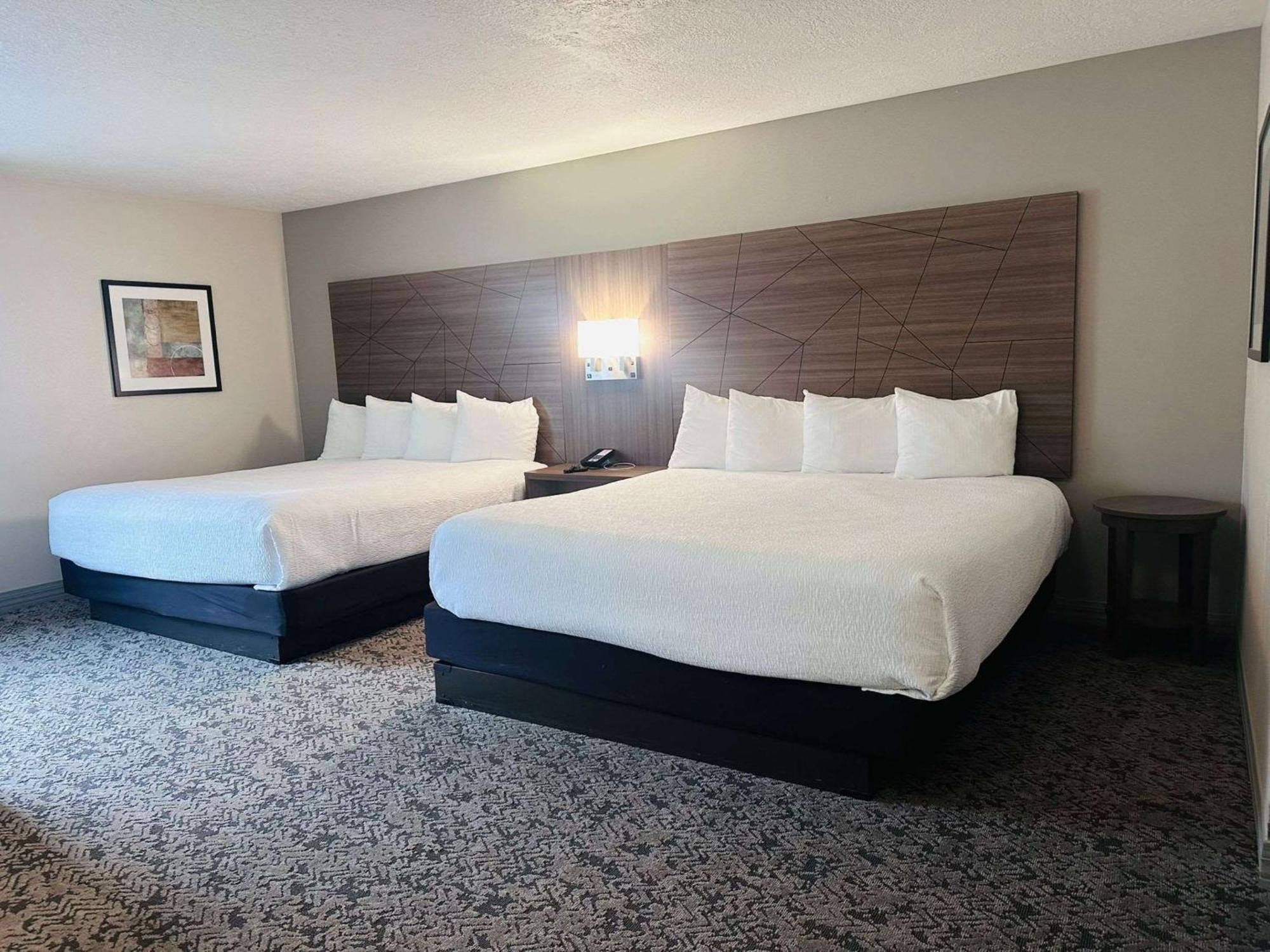 Best Western Plus Grand Manor Inn Springfield Bagian luar foto