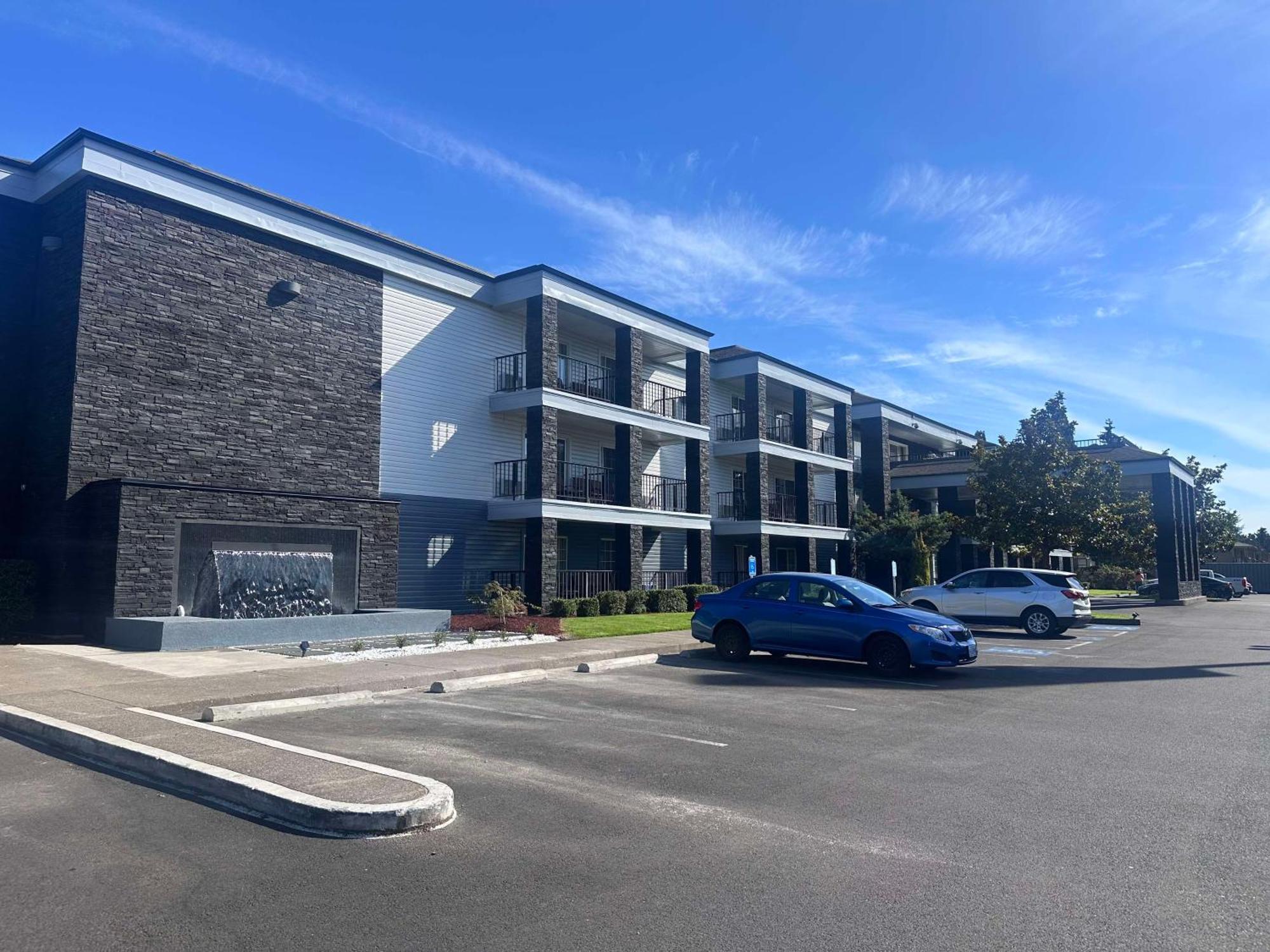Best Western Plus Grand Manor Inn Springfield Bagian luar foto