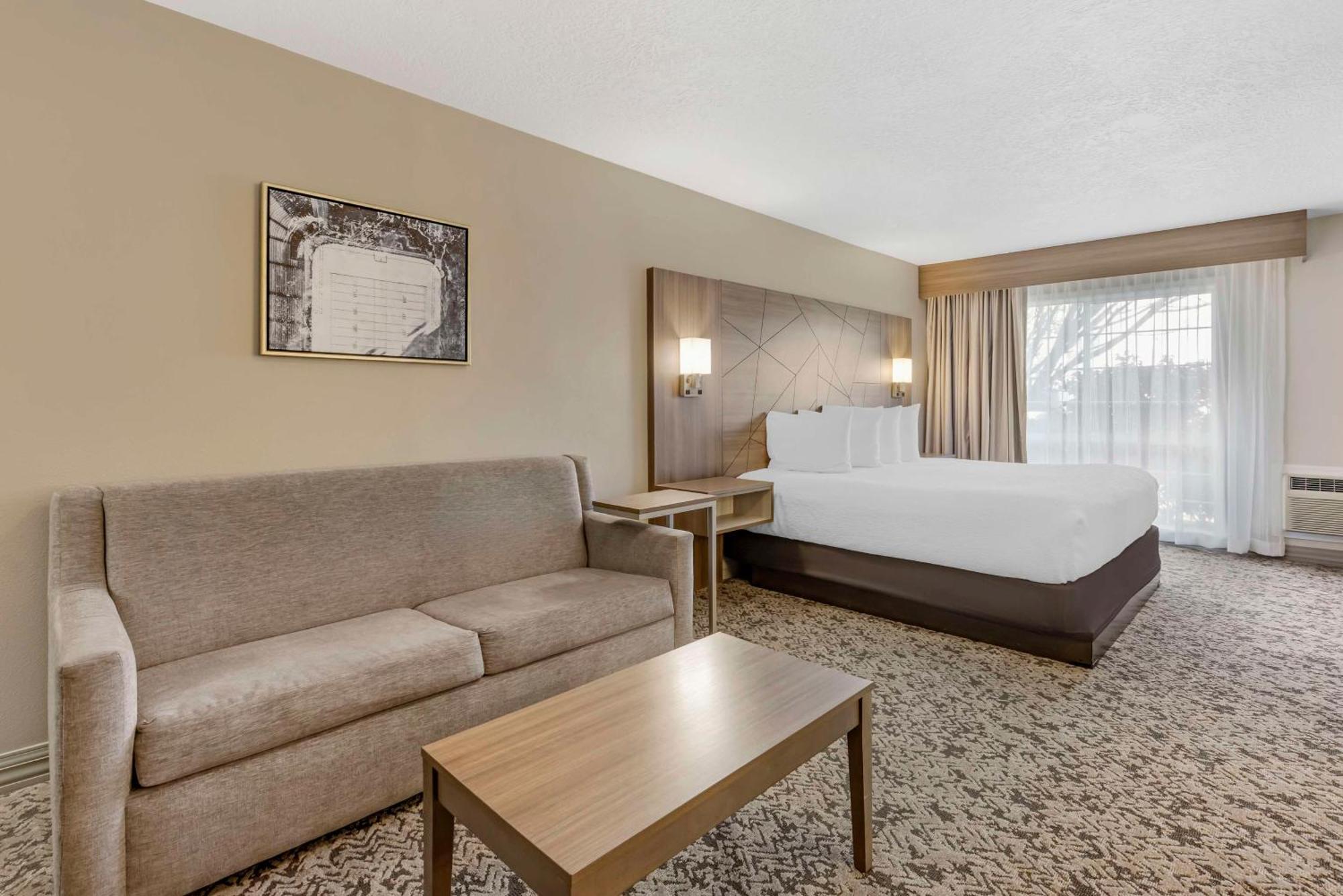 Best Western Plus Grand Manor Inn Springfield Bagian luar foto