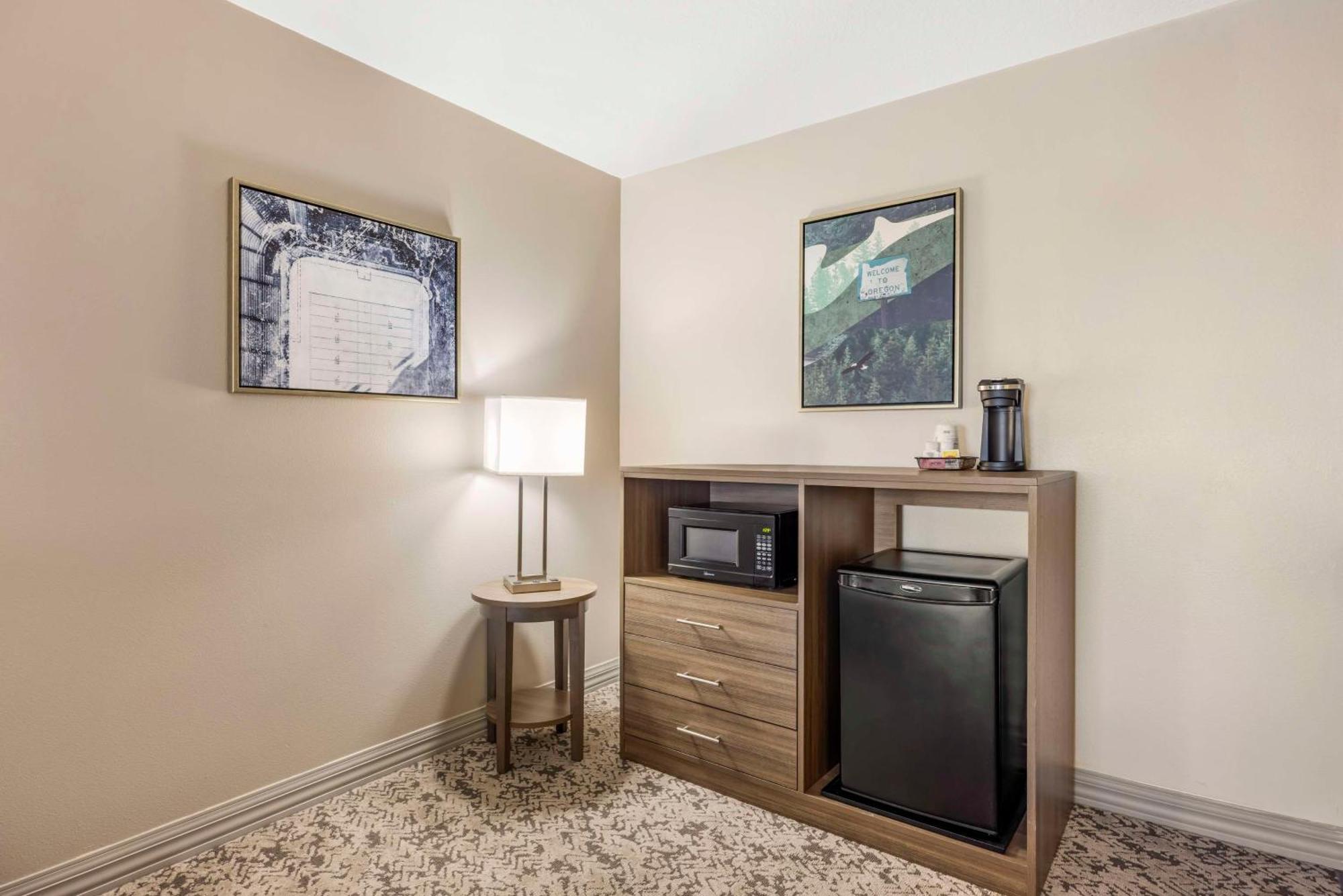 Best Western Plus Grand Manor Inn Springfield Bagian luar foto